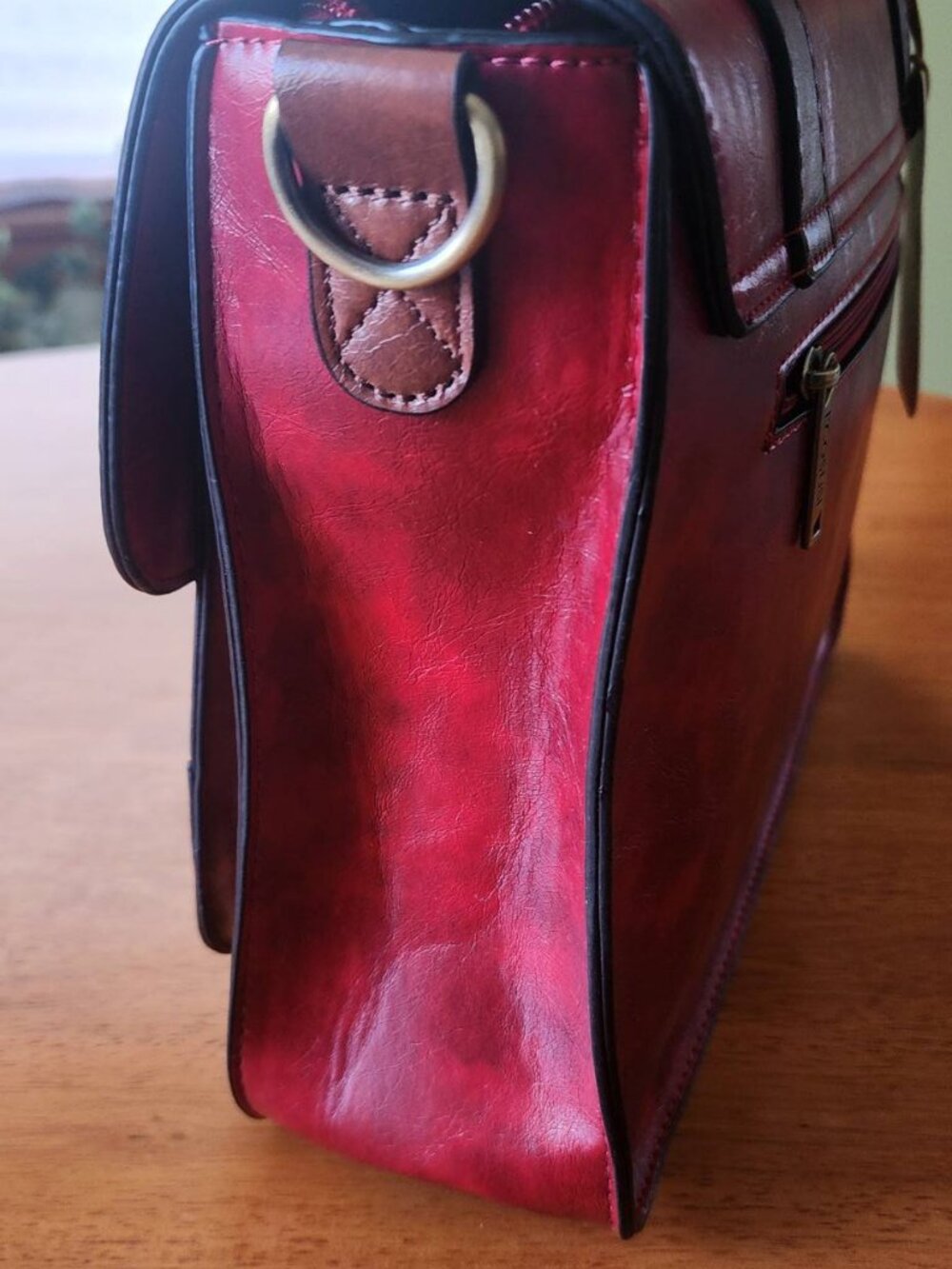 NWT Gorgeous Ecosusi Vegan Leather Briefcase with Handle and Shoulder Strap - Picture 5 of 7